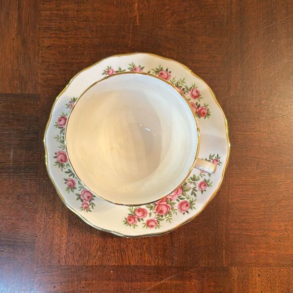 Bone China Tea Cup and Saucer Ridgway Potteries Royal Vale Pink Roses Rosebuds - Picture 2 of 6